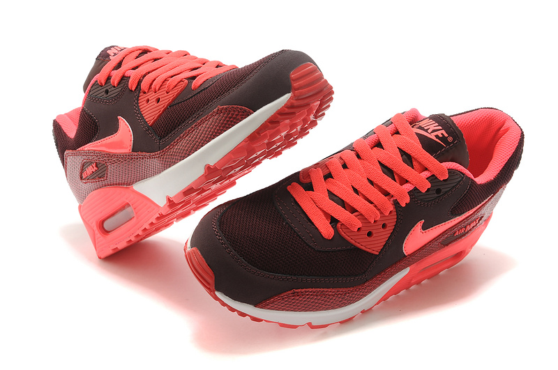 basket adidas noir et or femme