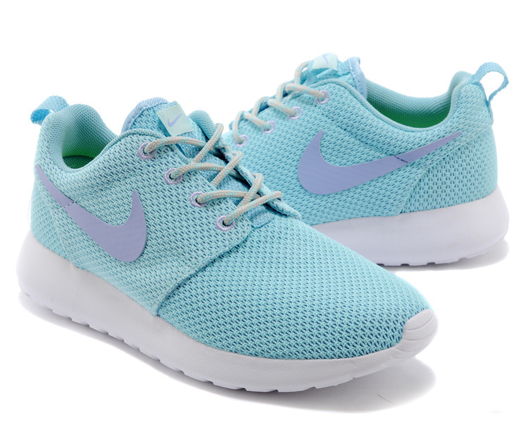 nike roshe run femme noir et blanc